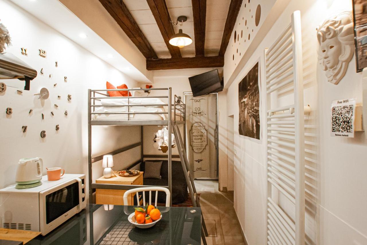 Apartamento Residenza Garibaldi Venecia Exterior foto