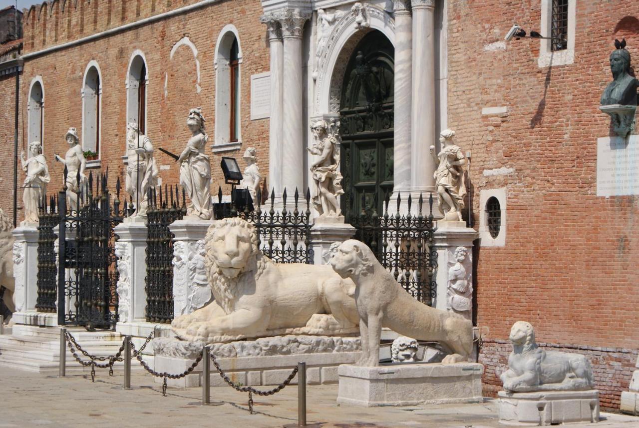 Apartamento Residenza Garibaldi Venecia Exterior foto